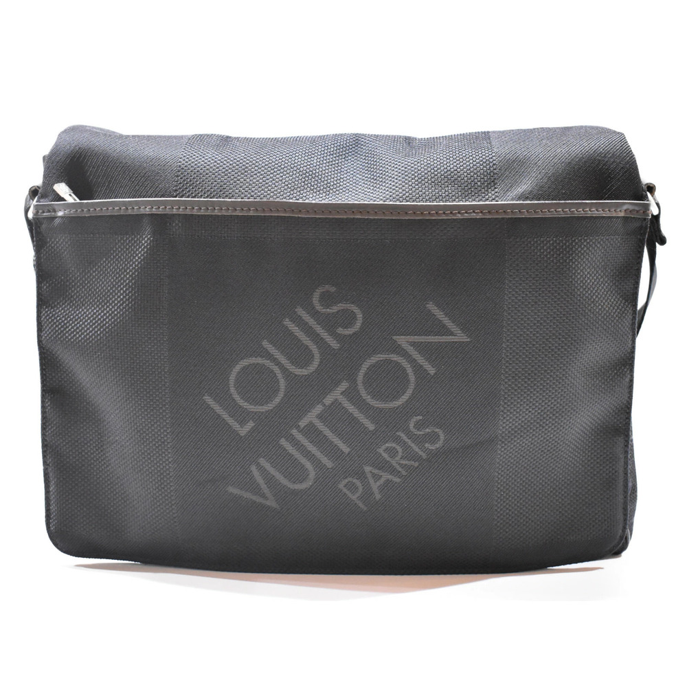 LOUIS VUITTON Messager NM Shoulder Bag Noir Black